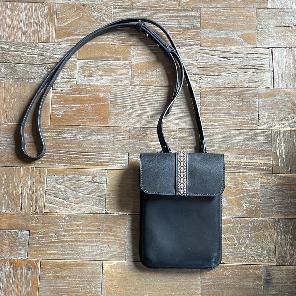 Most Wanted USA Leather Crossbody Pouch🖤